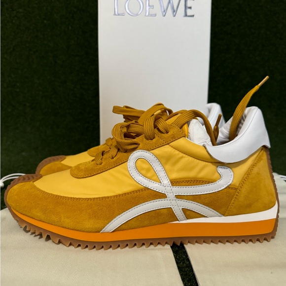 Loewe flow runners size 9 US - Picture 2 of 7